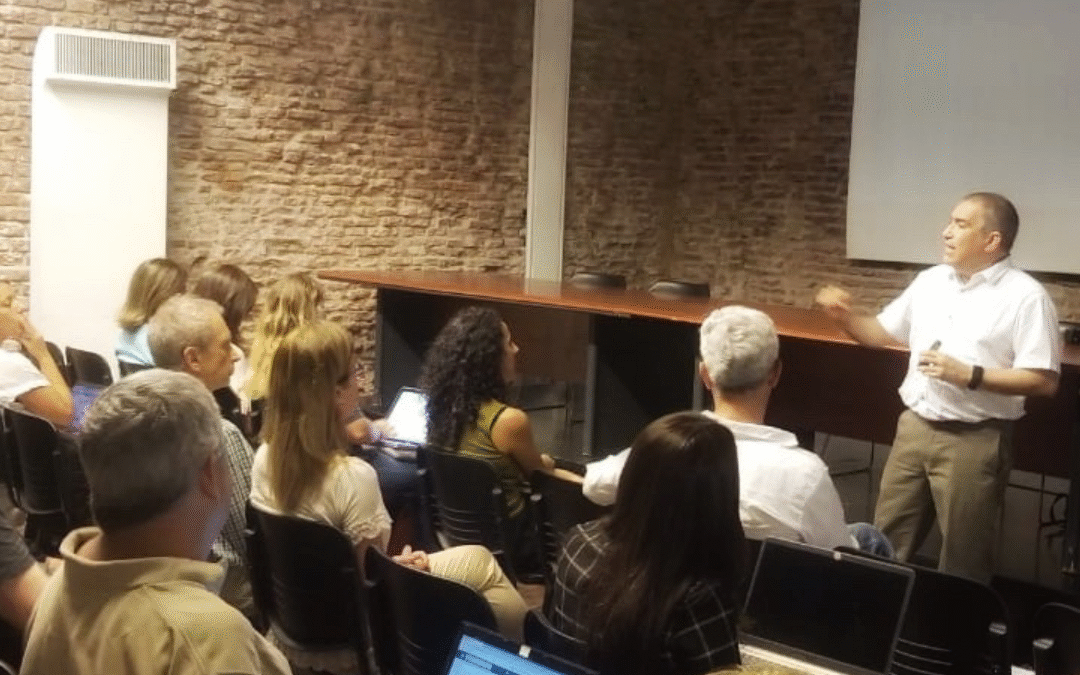 Cómo la formación en habilidades digitales para profesionales potenció a 48 arquitectos